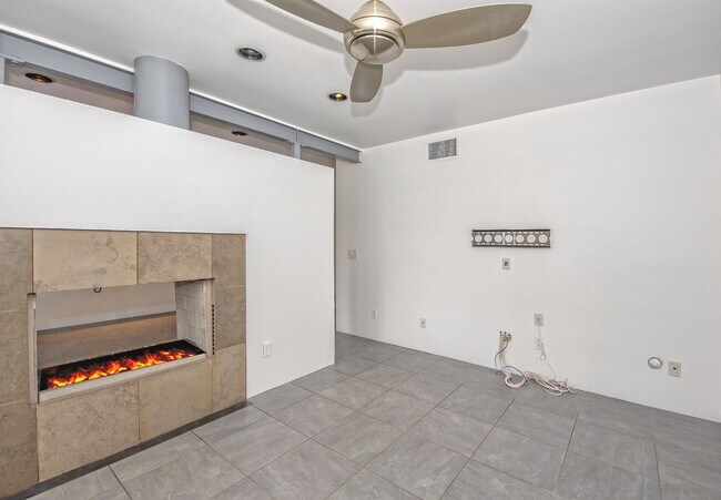 1640 W Clarendon Ave Phoenix, AZ 85015 photo 5