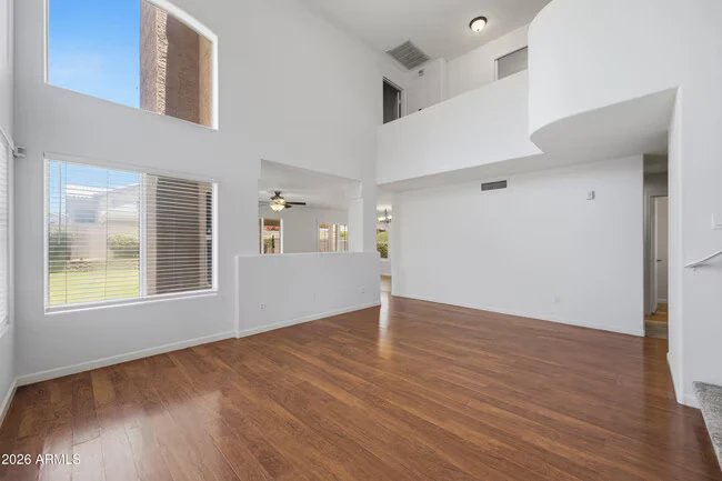 3906 E Kimberly Way Phoenix, AZ 85050 photo 2