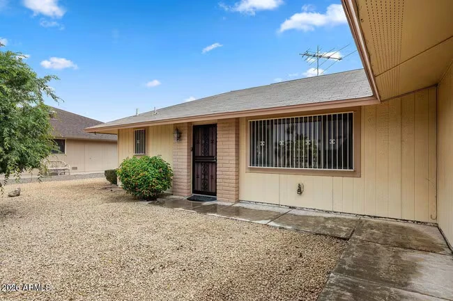 21007 N Sunglow Dr Sun City West, AZ 85375 photo 3