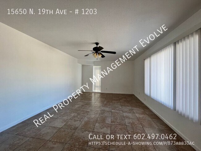 15650 N 19th Ave Phoenix, AZ 85023 photo 2