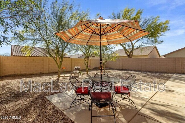 18337 N Soft Wind Dr Maricopa, AZ 85138 photo 4