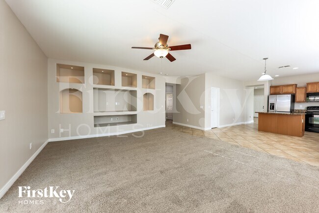 5737 W Pedro Ln Phoenix, AZ 85339 photo 4