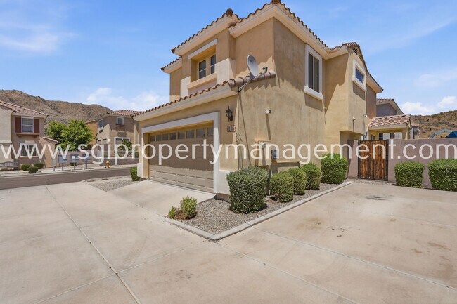 115 W Mountain Sage Dr Phoenix, AZ 85045 photo 4