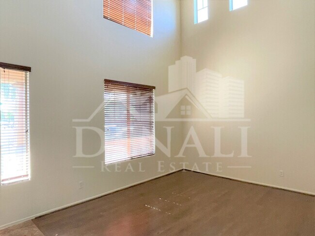 144 S 108th Dr photo 2