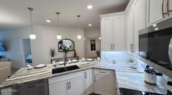 2511 W Queen Creek Rd Chandler, AZ 85248 photo 2