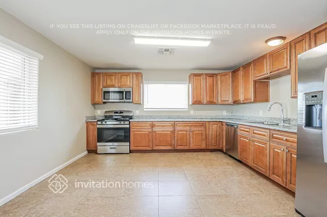 7501 W Whitton Ave Phoenix, AZ 85033 photo 5