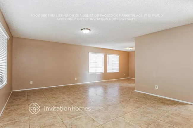 7724 W Pierson St Phoenix, AZ 85033 photo 3