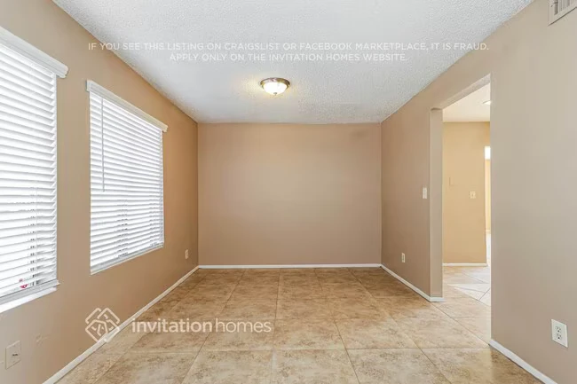 7724 W Pierson St Phoenix, AZ 85033 photo 5