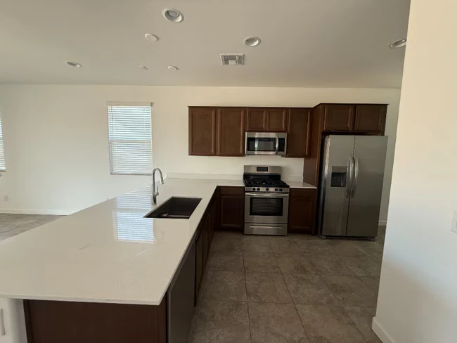 8344 N 170th Ln Waddell, AZ 85355 photo 4