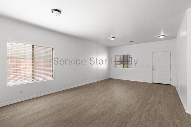 1823 S 231st Ln Buckeye, AZ 85326 photo 4