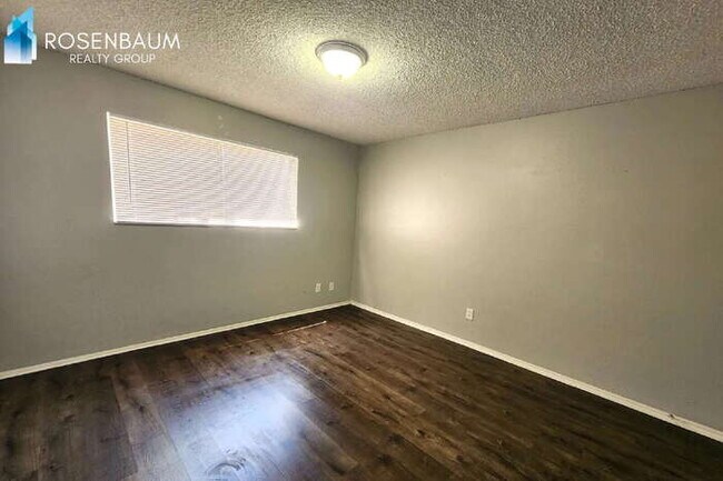 1925 W Village Dr Phoenix, AZ 85023 photo 4
