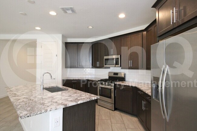 2250 E Citadel Dr Gilbert, AZ 85298 photo 4