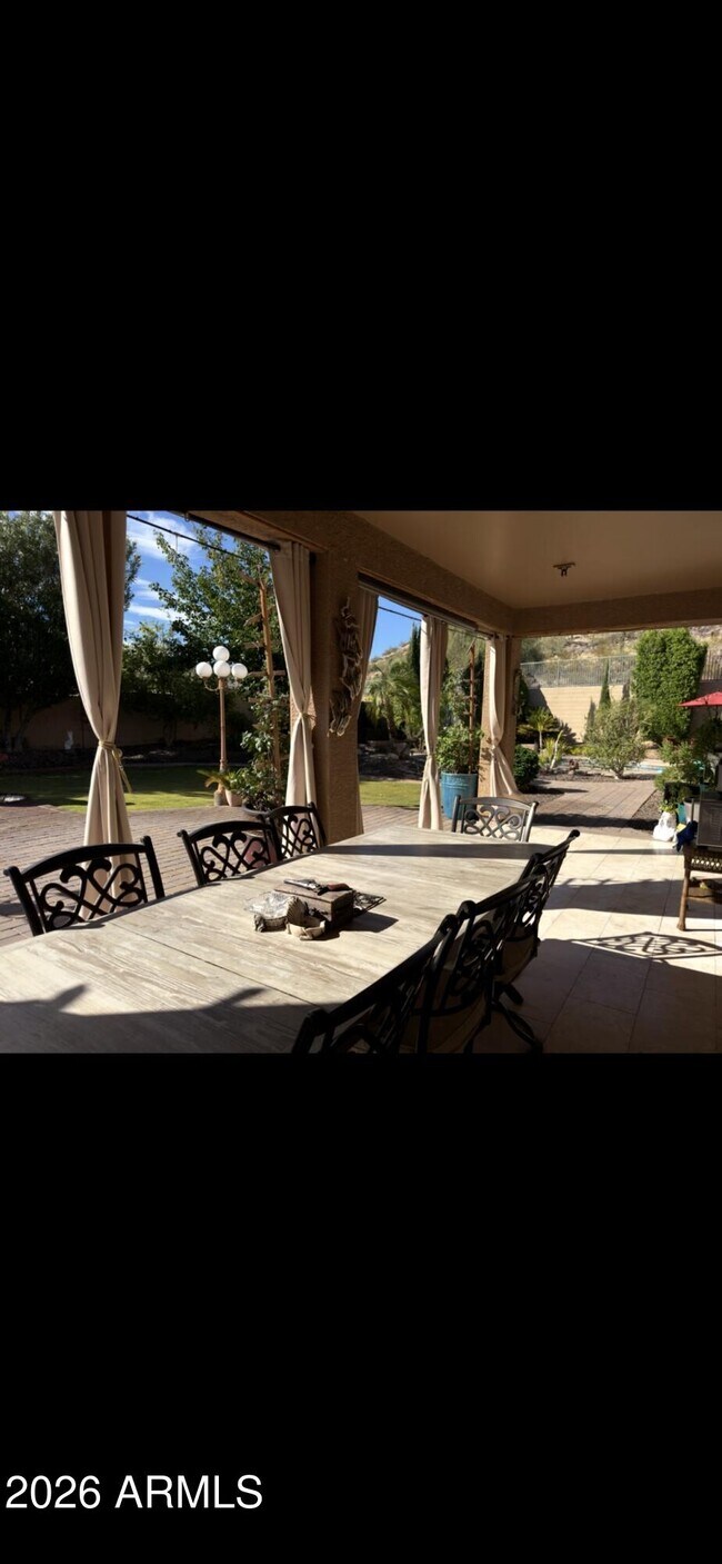 3928 W Range Mule Dr Phoenix, AZ 85083 photo 2
