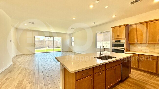 21427 W Meadowbrook Ave Buckeye, AZ 85396 photo 5