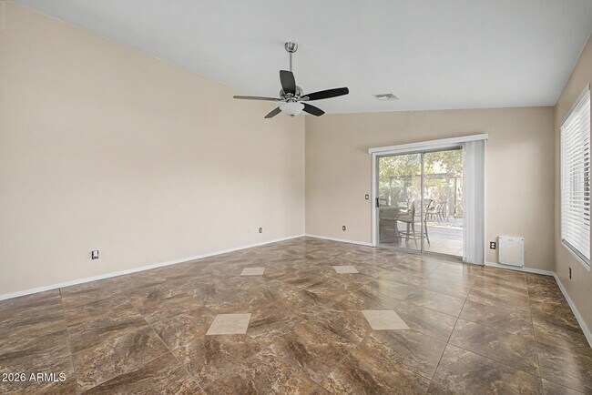 14121 W Fieldings Ferry Surprise, AZ 85374 photo 4