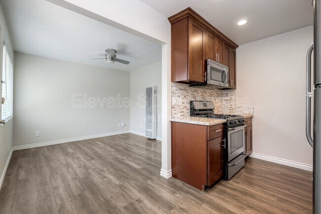 2727 1/2 G St San Diego, CA 92102 photo 4