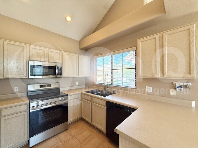 1001 N Pasadena Mesa, AZ 85201 photo 5