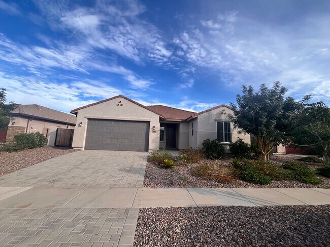 For Rent – 2880 N Riverdale Ln, Casa Grande, Az 85122 | Spacious 4 Bed, 3 Bath Newer Home photo 3