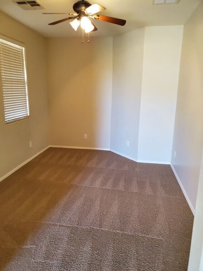 18055 W Vogel Ave Waddell, AZ 85355 photo 2