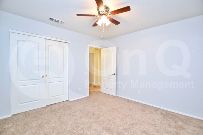 6629 W Rose Garden Ln photo 4