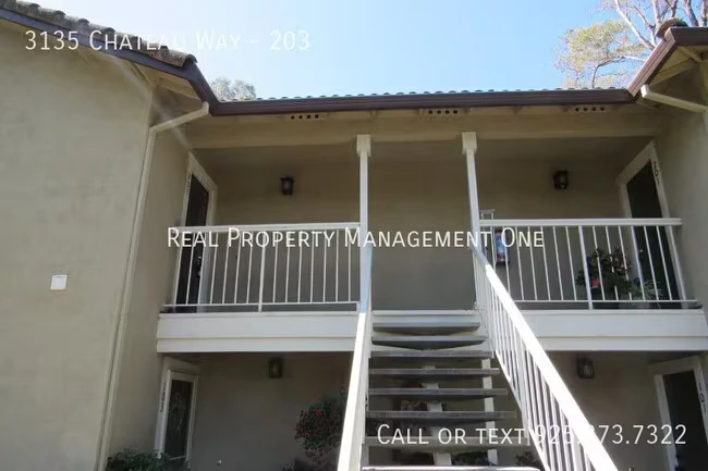 3135 Chateau Way photo 5