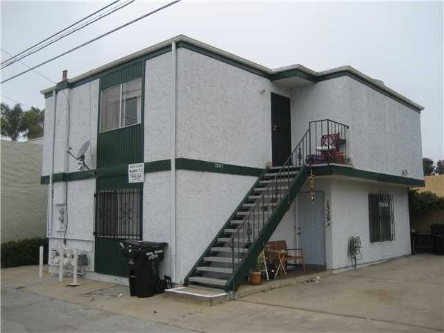 1327-1329 Hornblend St San Diego, CA 92109 photo 2