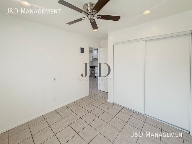 2252 Ocean View Blvd San Diego, CA 92113 photo 5