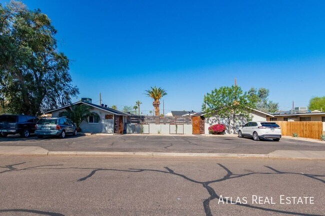 4310 N 14th St Phoenix, AZ 85014 photo 2