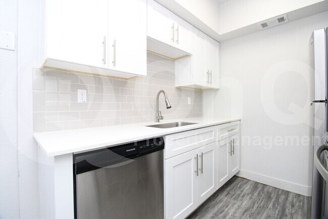 1422 N 5th St Phoenix, AZ 85004 photo 4