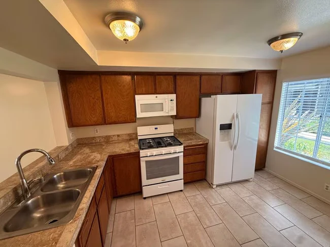 3651 Caminito Carmel Landing San Diego, CA 92130 photo 5