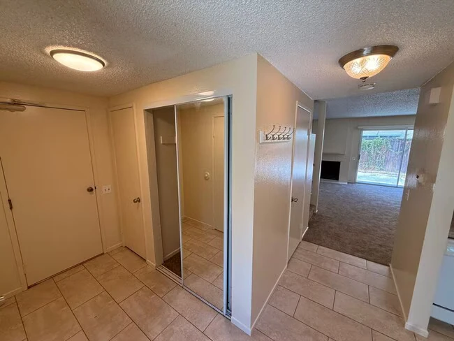 3651 Caminito Carmel Landing San Diego, CA 92130 photo 2