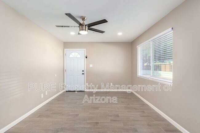 3237 N 66th St Scottsdale, AZ 85251 photo 2
