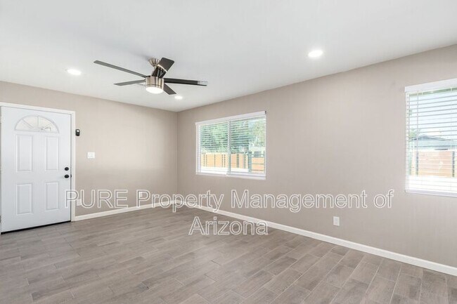 3237 N 66th St Scottsdale, AZ 85251 photo 4
