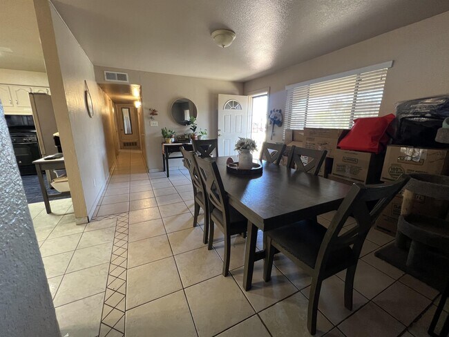 1216 E Erie Ct Casa Grande, AZ 85122 photo 3