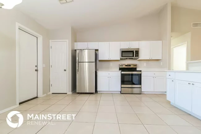 9702 N 93rd Dr Peoria, AZ 85345 photo 5