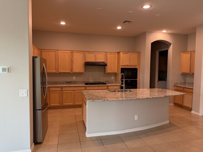 2856 W Kanab Dr San Tan Valley, AZ 85144 photo 4