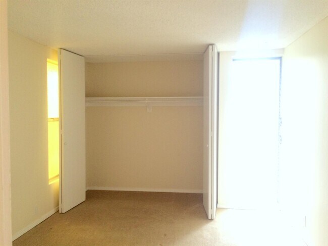 2510 Torrey Pines Rd San Diego, CA 92037 photo 3
