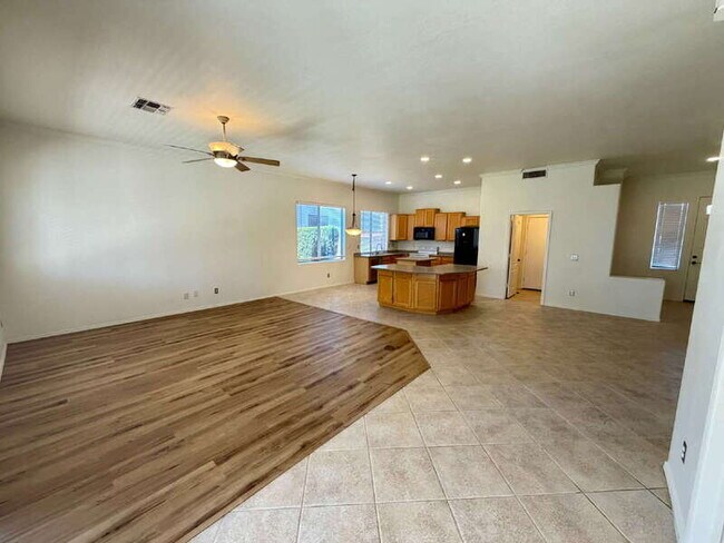 885 W Aloe Pl Chandler, AZ 85248 photo 5