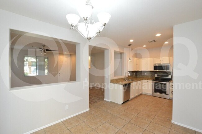 3806 E Trigger Way Gilbert, AZ 85297 photo 4