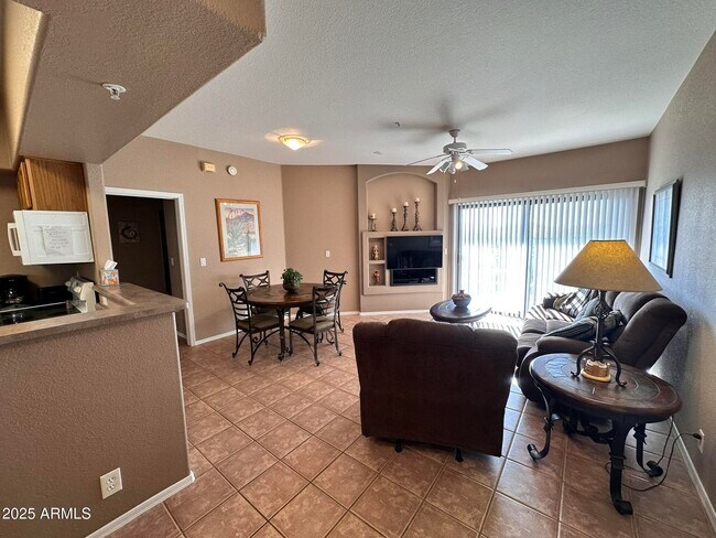 10401 N Saguaro Blvd Fountain Hills, AZ 85268 photo 3