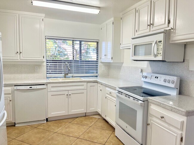 9658 Caminito Del Vida San Diego, CA 92121 photo 4