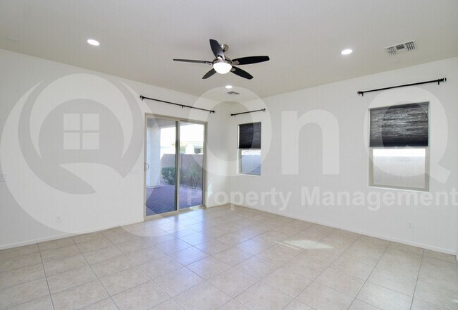 1532 W Park Ave Gilbert, AZ 85233 photo 4