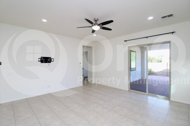 1532 W Park Ave Gilbert, AZ 85233 photo 5