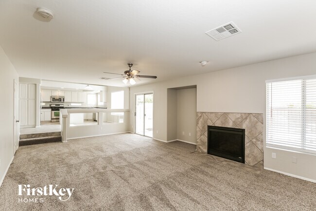 13837 N 156th Ln Surprise, AZ 85379 photo 4