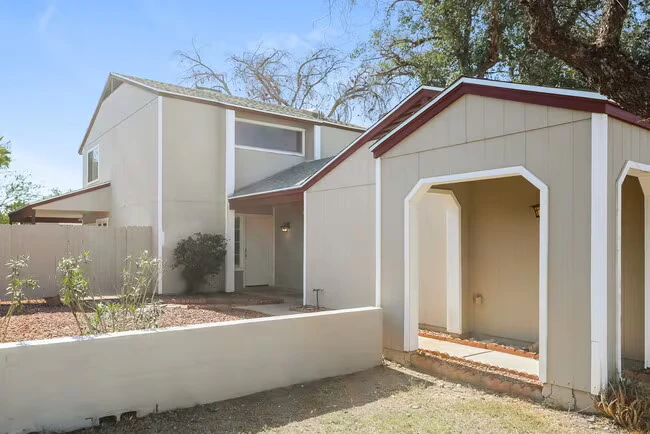 7026 S 41st Pl Phoenix, AZ 85042 photo 4