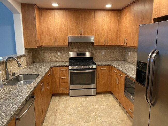2585 El Camino Real Santa Clara, CA 95051 photo 2