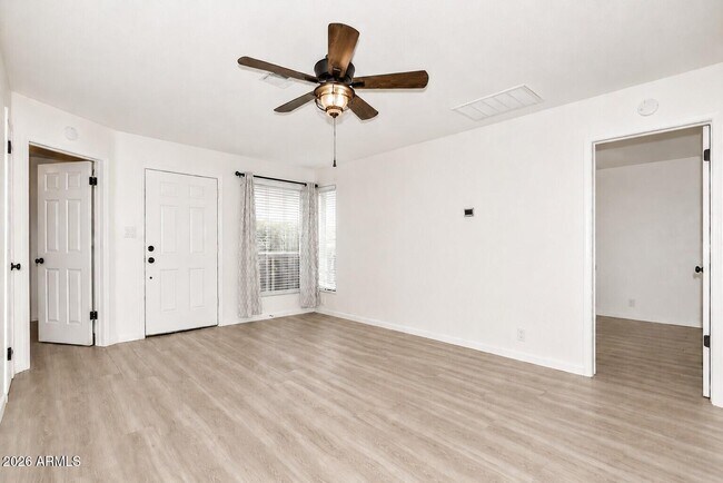 20402 N 6TH Dr Phoenix, AZ 85027 photo 5