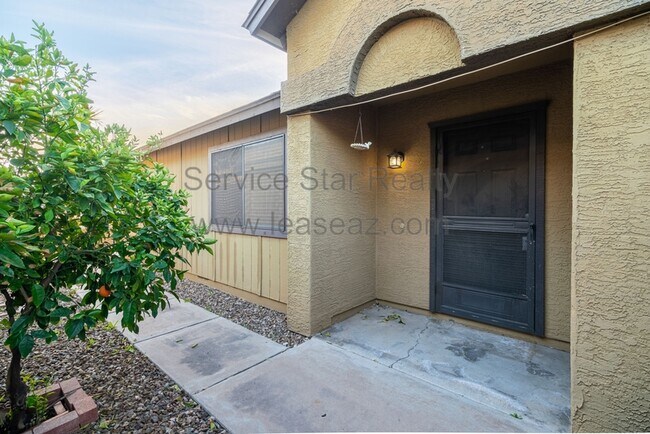 7018 W Nicolet Ave Glendale, AZ 85303 photo 3
