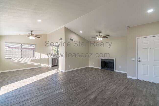 7018 W Nicolet Ave Glendale, AZ 85303 photo 4