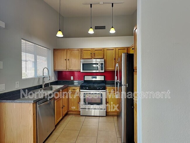 16132 W Lincoln St Goodyear, AZ 85338 photo 5
